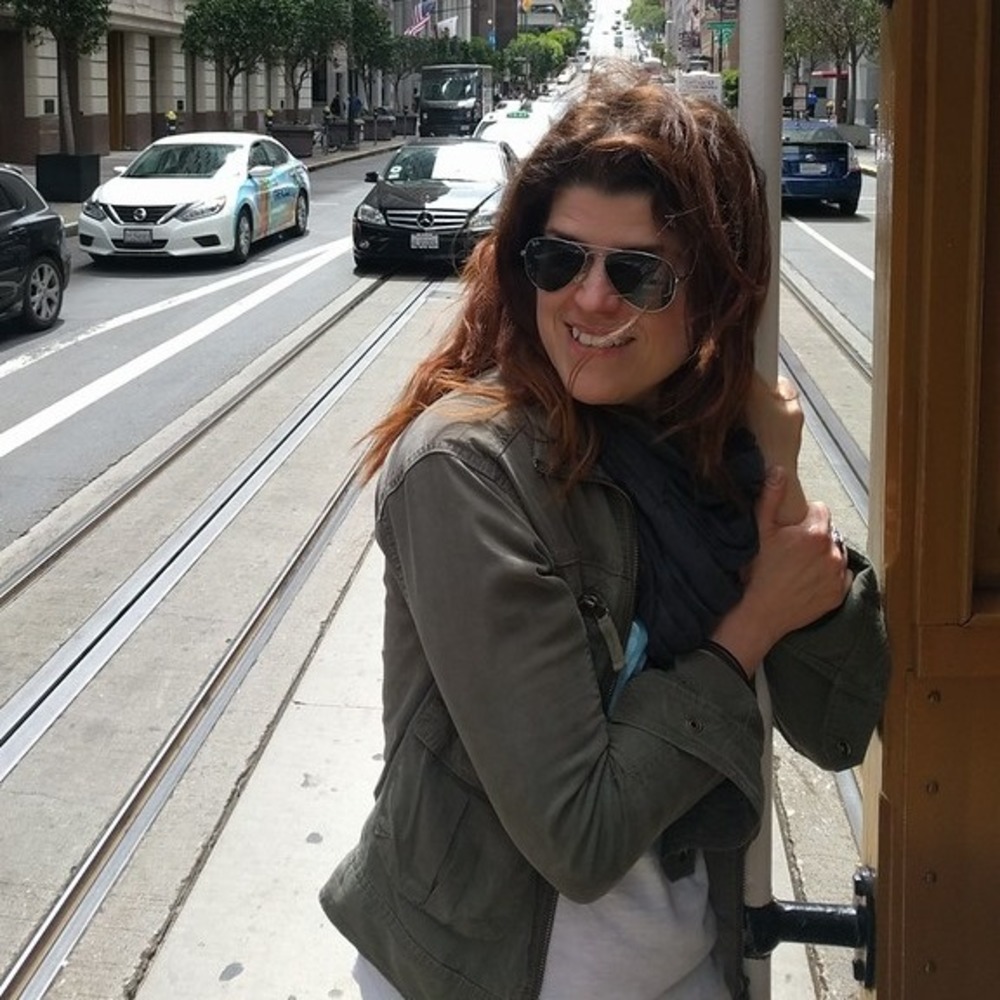 Meet your Posher, Laura